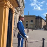 La garde du palais royal, photo prise lors d'une promenade à Stockholm