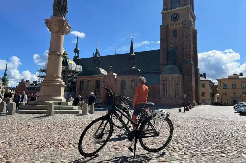 Bike in front of Riddarholmen Church, while waiting for Tour Guides explanation